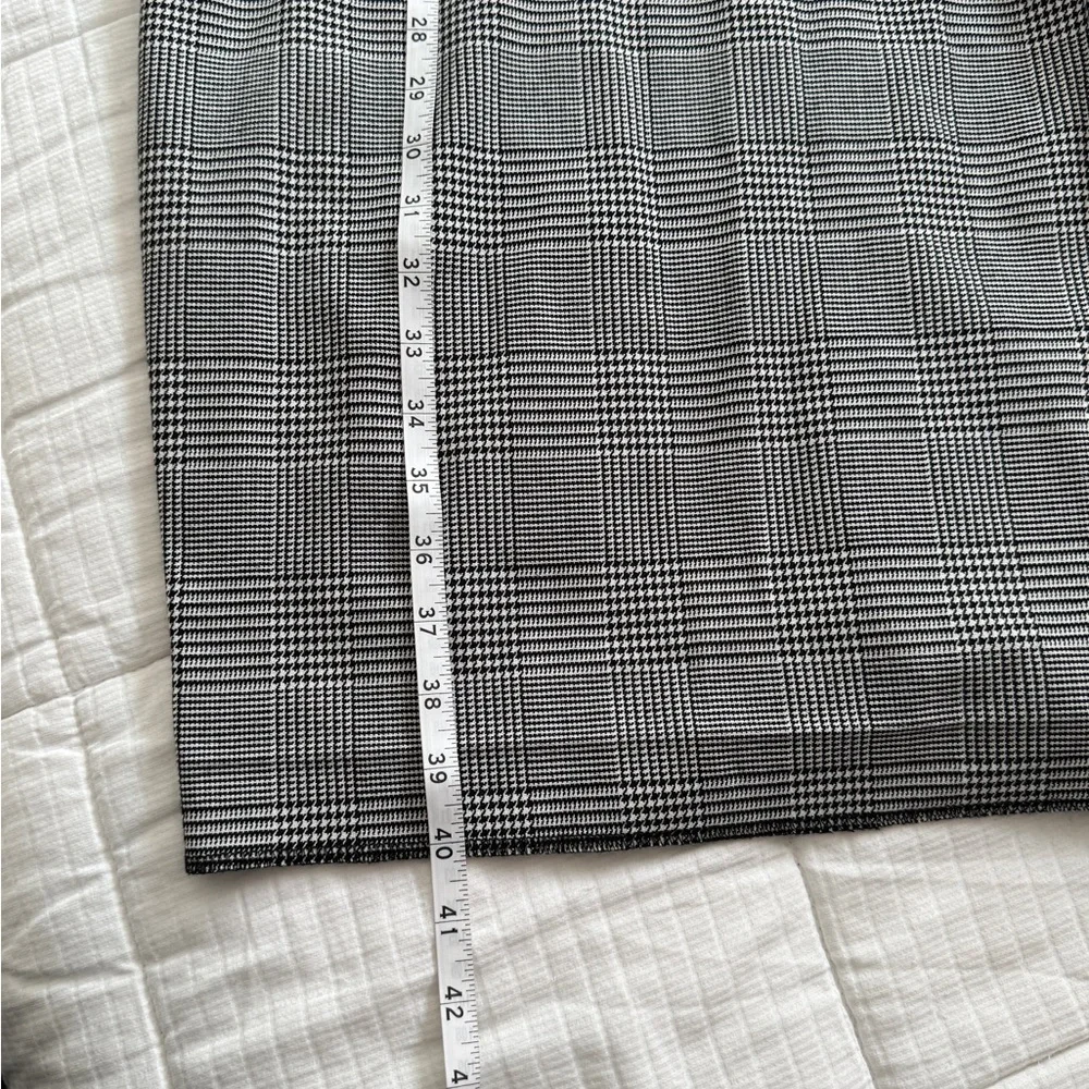 Eliza J grey short sleeve dress with belt, size size 2 - Picture 8 of 10